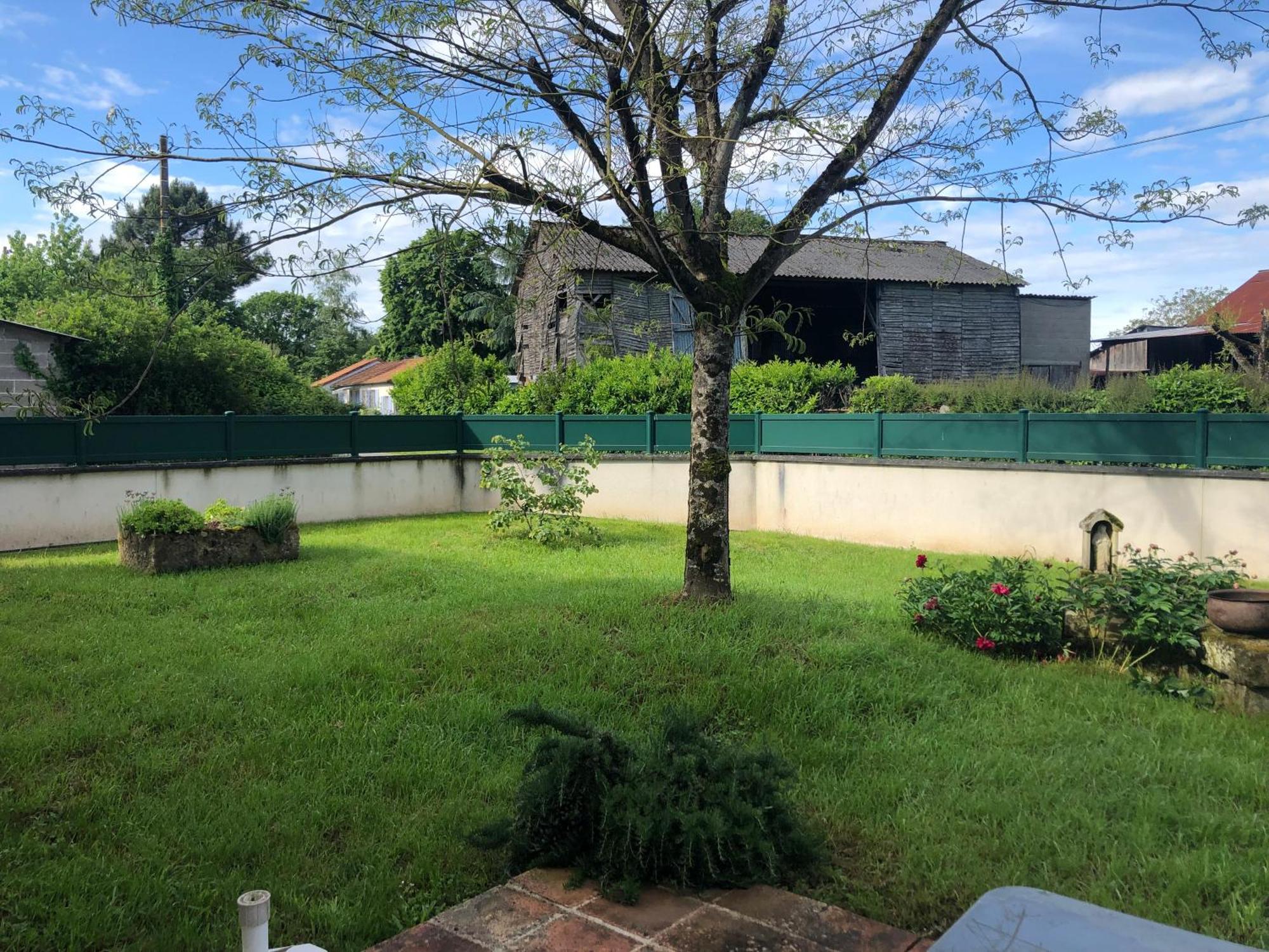 Maison De Campagne, Confort Hébergement de vacances Romagne (Vienne)